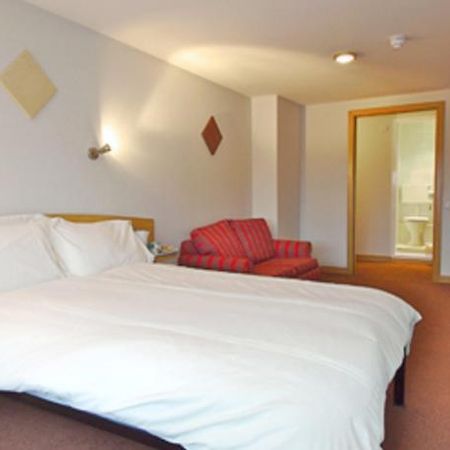 Rosemount Hotel Heathrow 하운슬로우 객실 사진