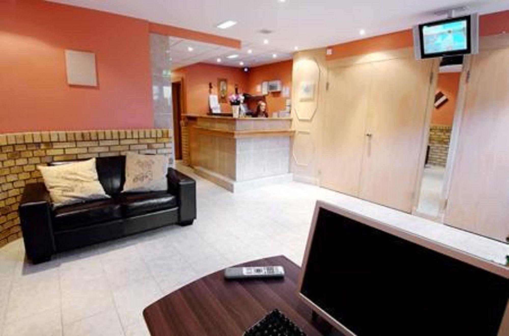 Rosemount Hotel Heathrow 하운슬로우 내부 사진
