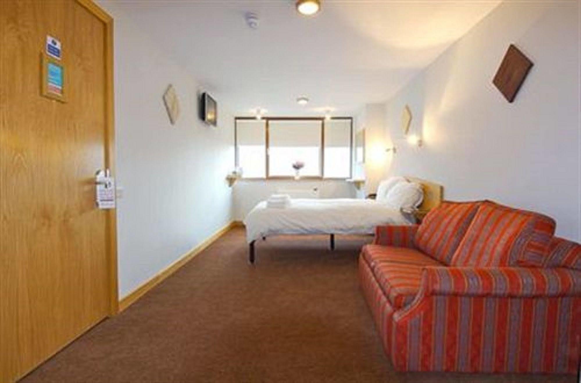Rosemount Hotel Heathrow 하운슬로우 객실 사진